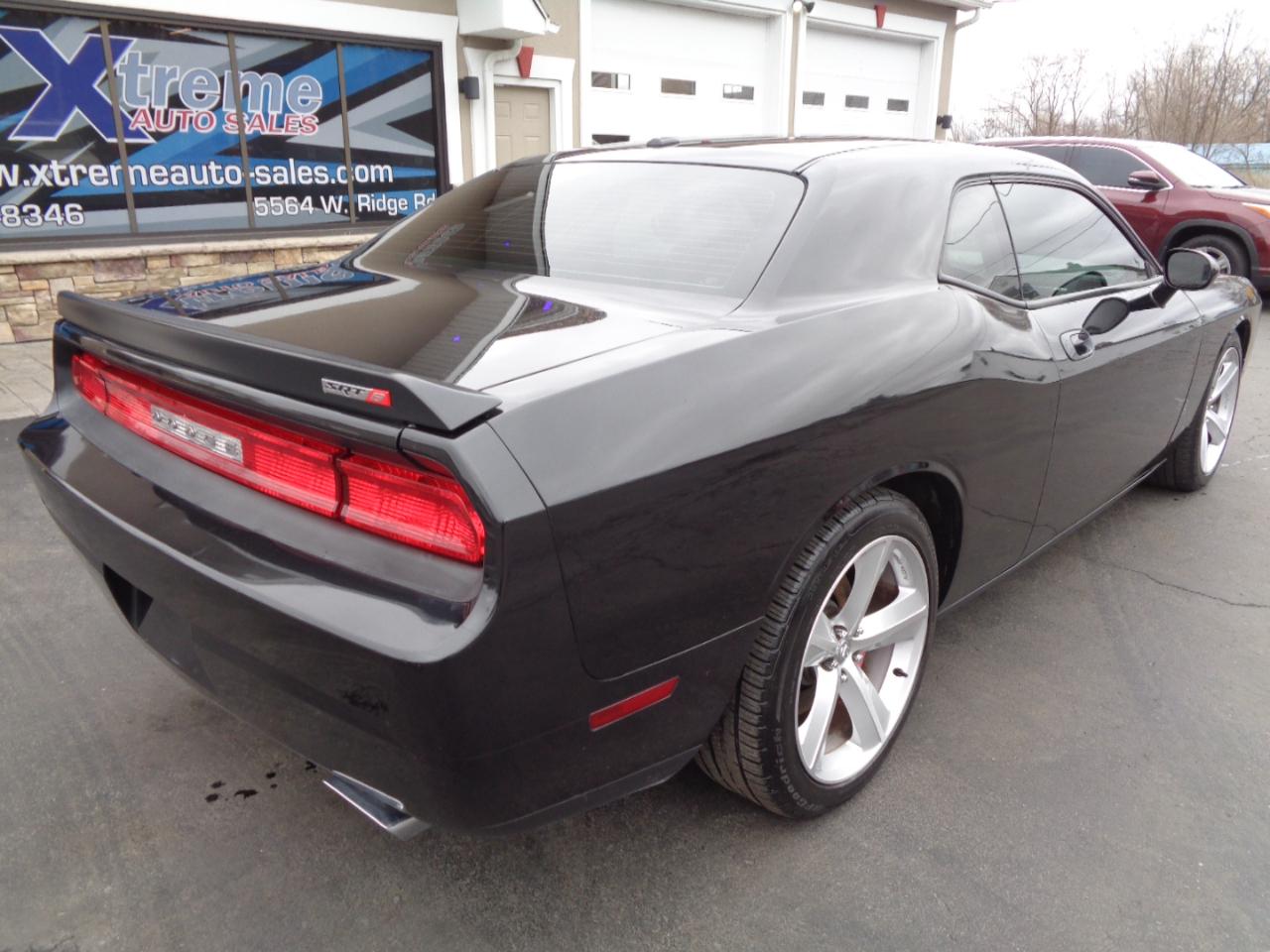 Dodge Challenger 2dr Cpe SRT8 2010