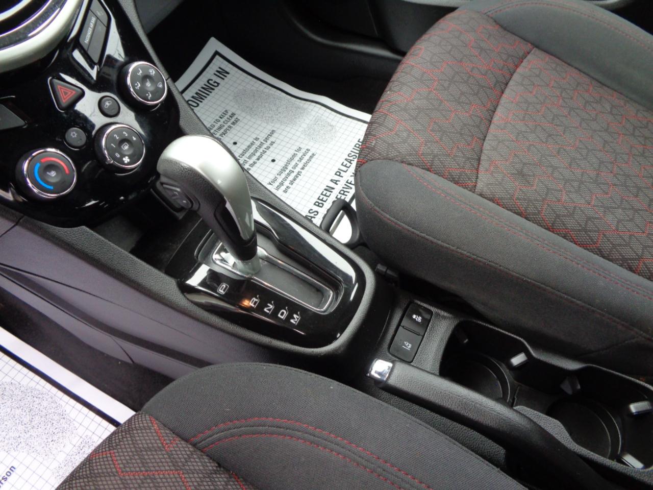 Chevrolet Sonic 5dr HB LT w/1SD 2020