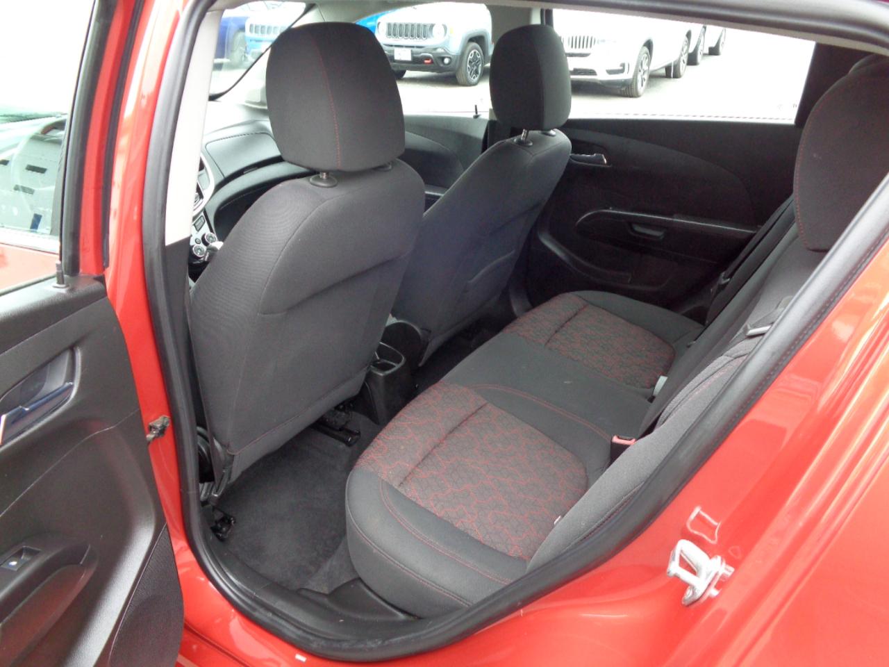 Chevrolet Sonic 5dr HB LT w/1SD 2020