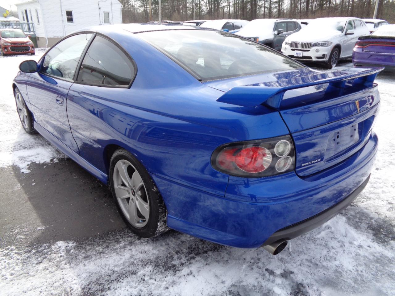 Pontiac GTO 2dr Cpe 2005