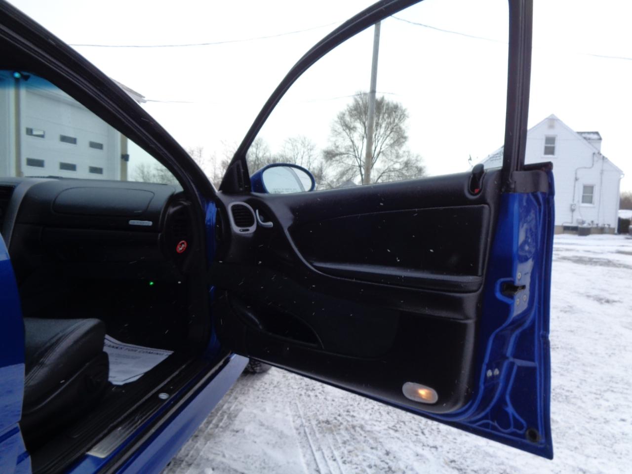 Pontiac GTO 2dr Cpe 2005