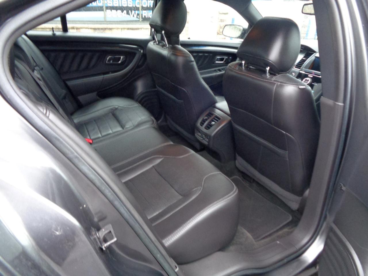 Ford Taurus 4dr Sdn SHO AWD 2015
