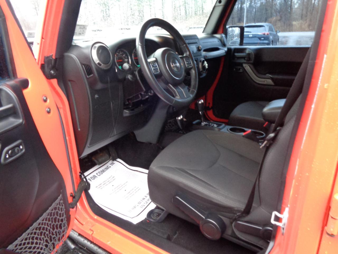 Jeep Wrangler Unlimited 4WD 4dr Sport 2015