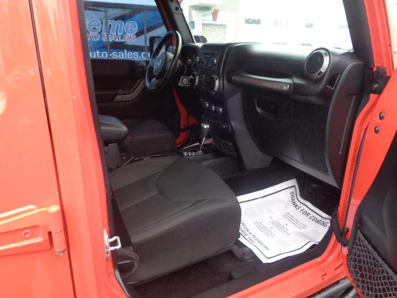 Jeep Wrangler Unlimited 4WD 4dr Sport 2015