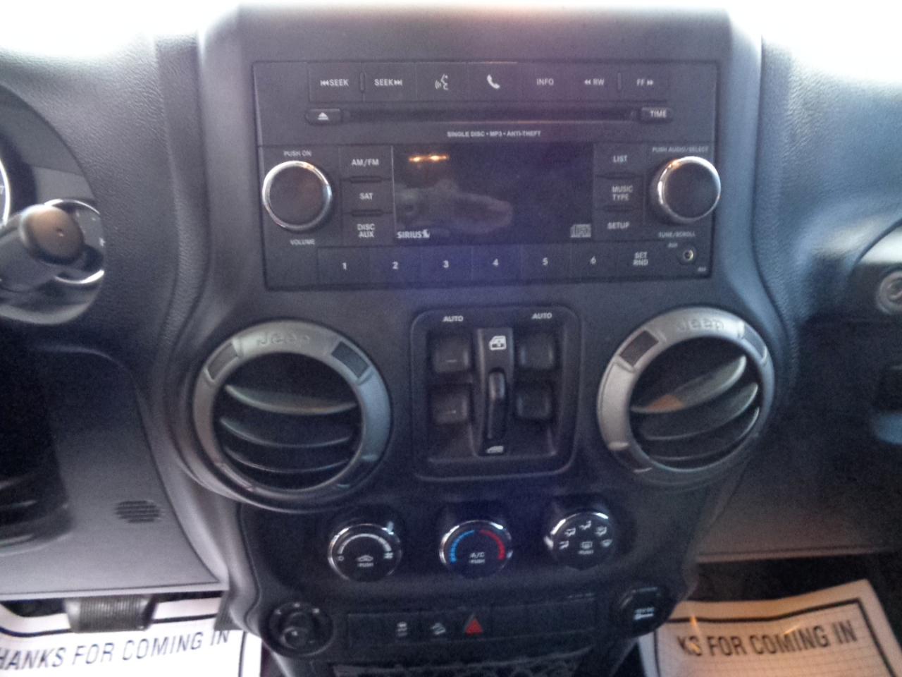 Jeep Wrangler Unlimited 4WD 4dr Sport 2015