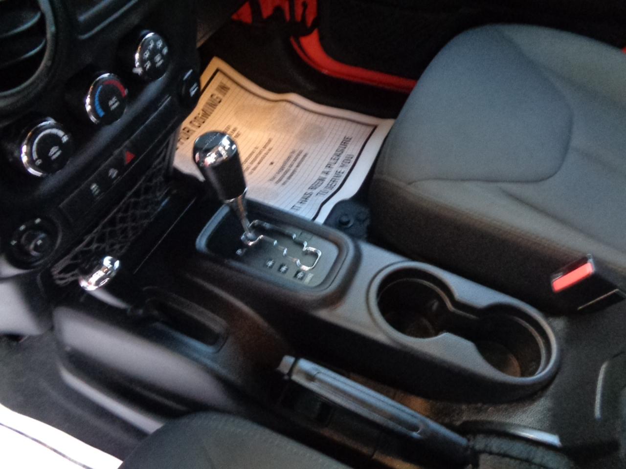 Jeep Wrangler Unlimited 4WD 4dr Sport 2015