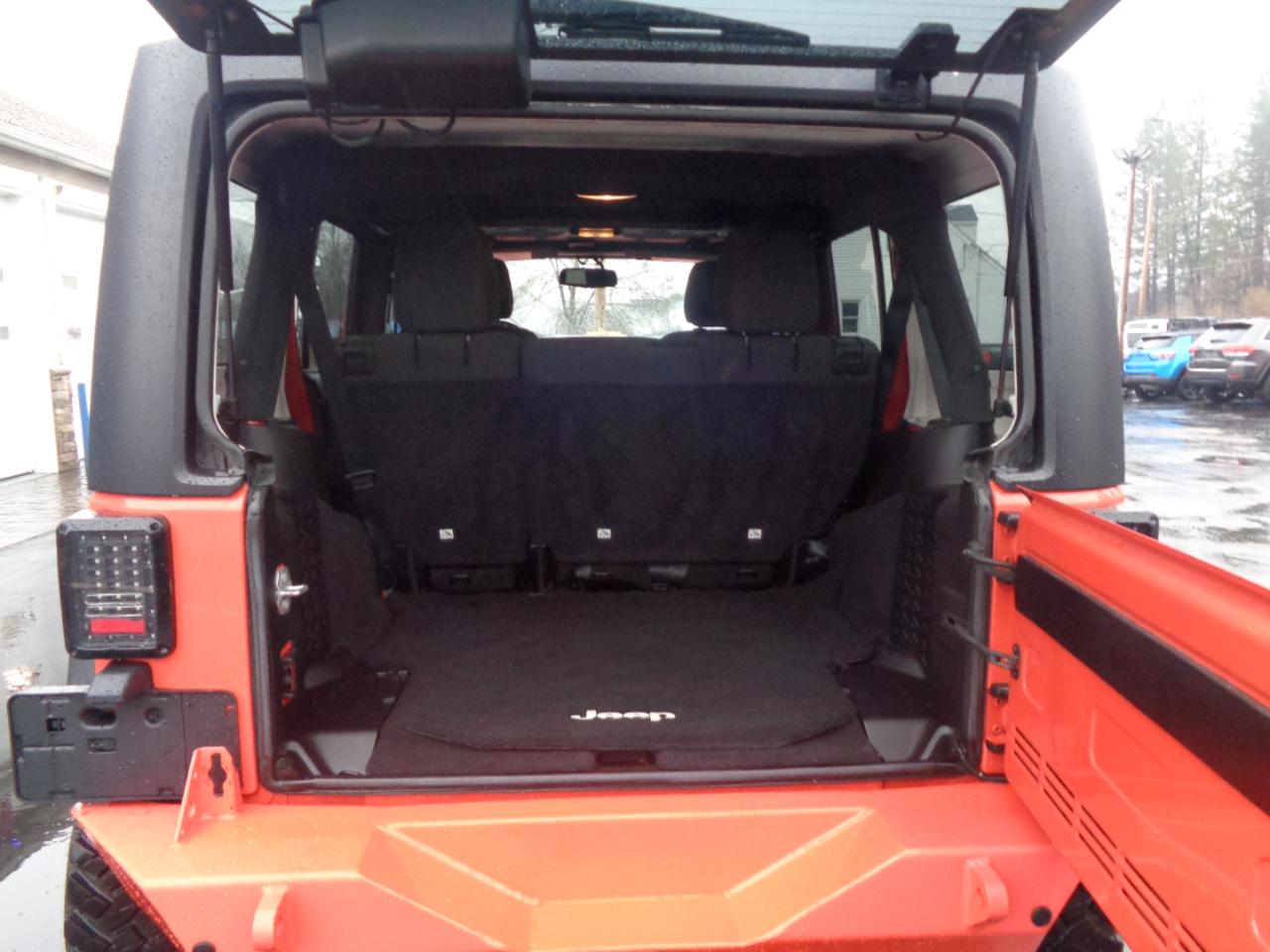 Jeep Wrangler Unlimited 4WD 4dr Sport 2015