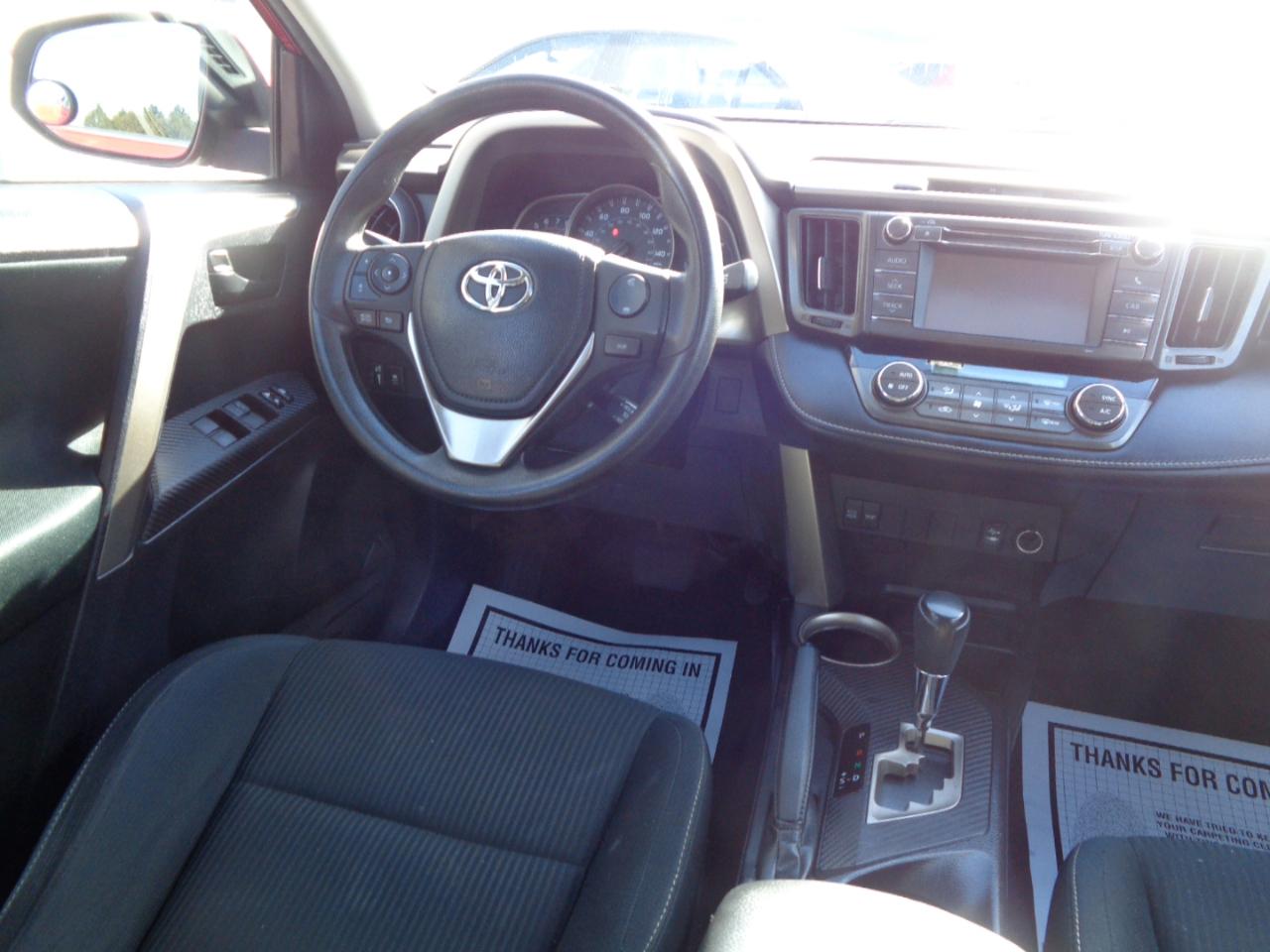 Toyota RAV4 AWD 4dr XLE (Natl) 2013