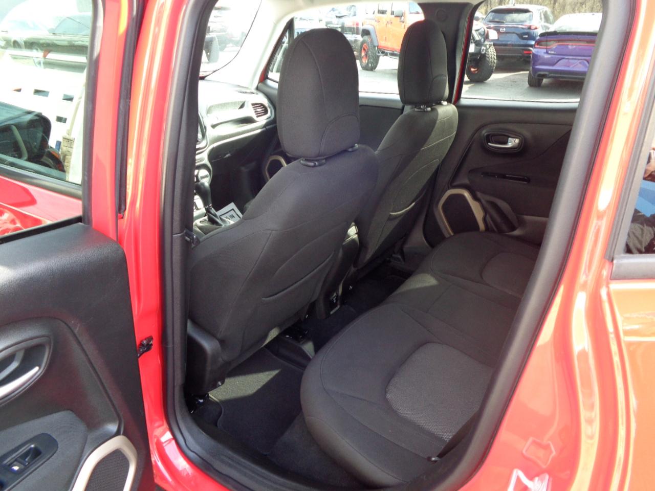 Jeep Renegade FWD 4dr Latitude 2016