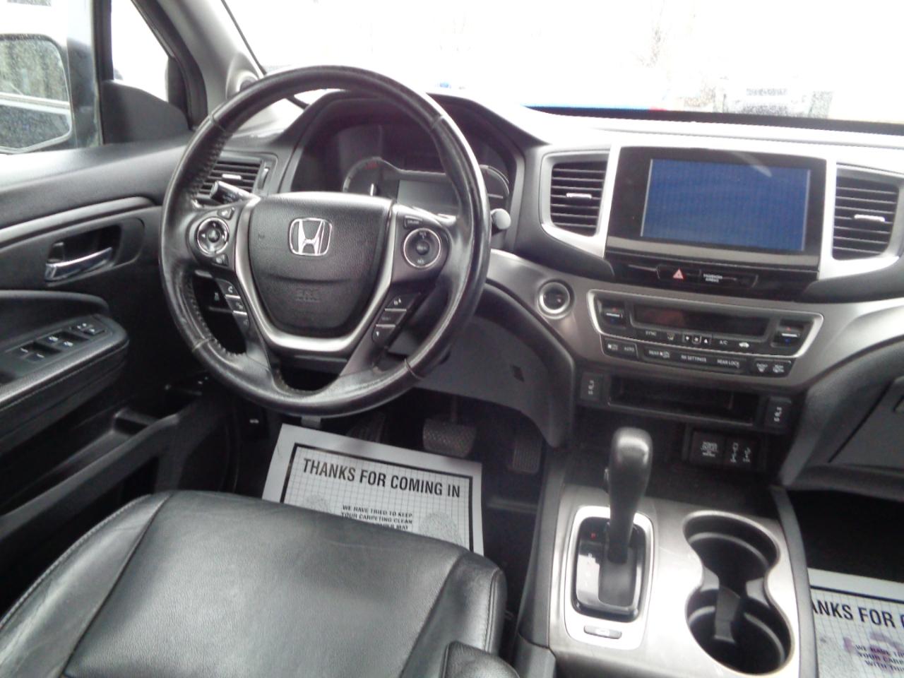 Honda Pilot EX-L w/Navigation AWD 2017