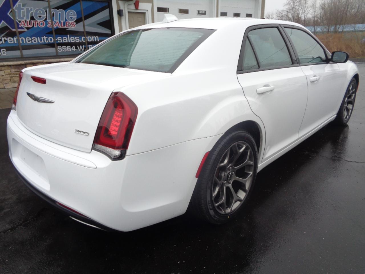 Chrysler 300 Touring RWD 2018