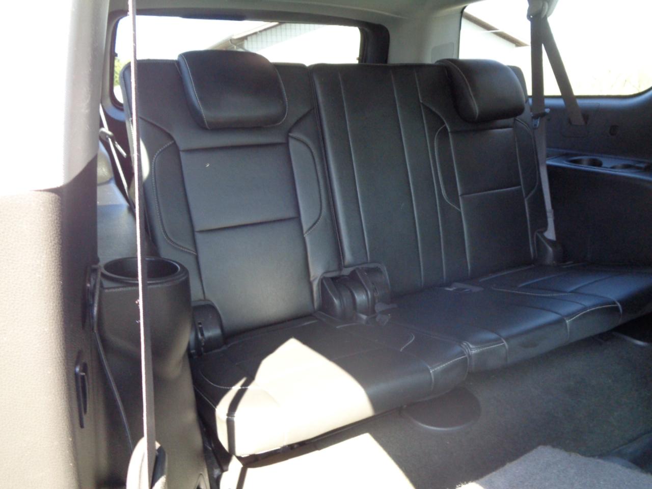 Chevrolet Suburban 4WD 4dr 1500 LT 2016