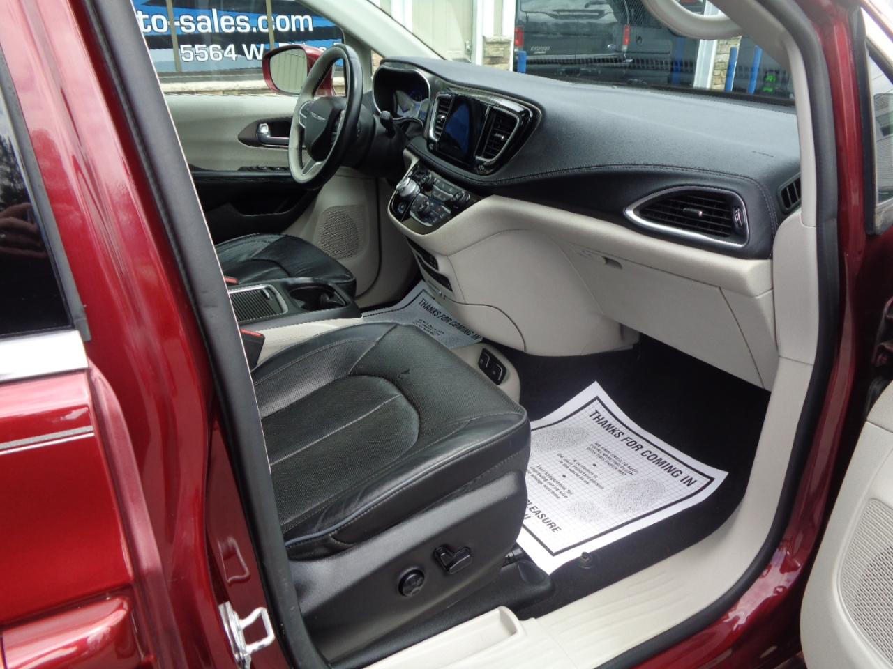 Chrysler Pacifica Limited FWD 2017