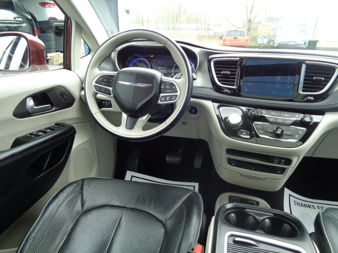 Chrysler Pacifica Limited FWD 2017