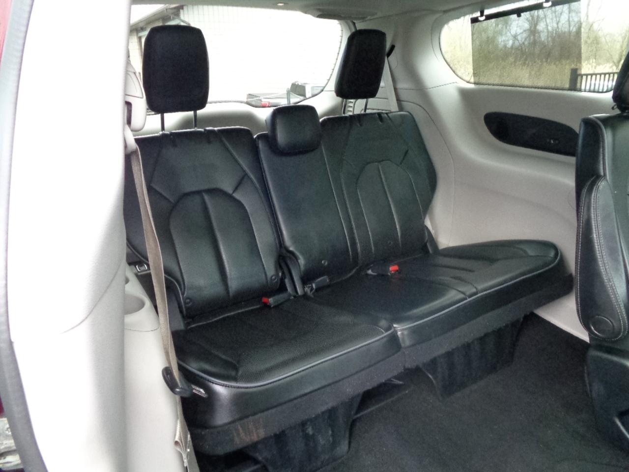 Chrysler Pacifica Limited FWD 2017