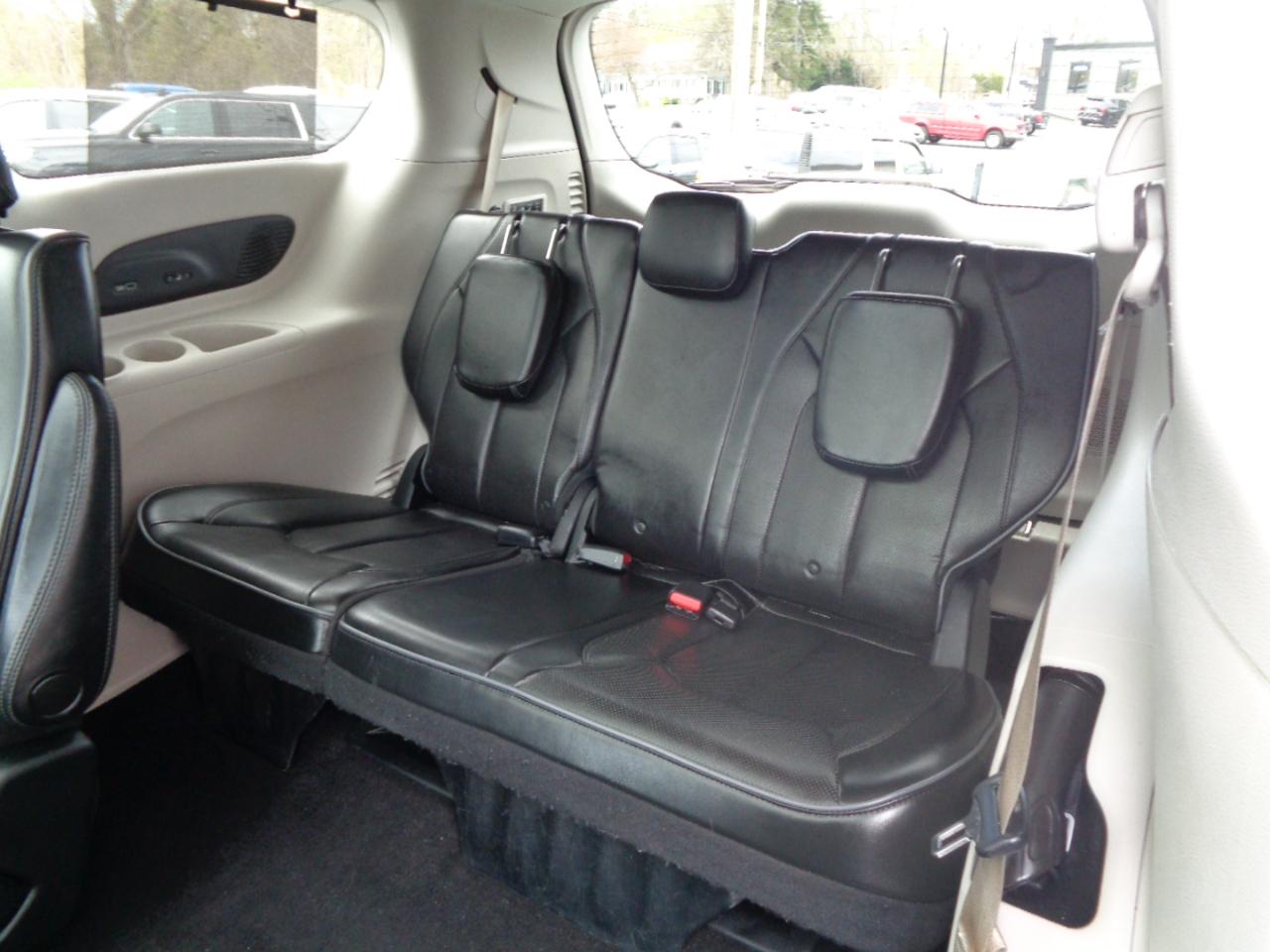 Chrysler Pacifica Limited FWD 2017