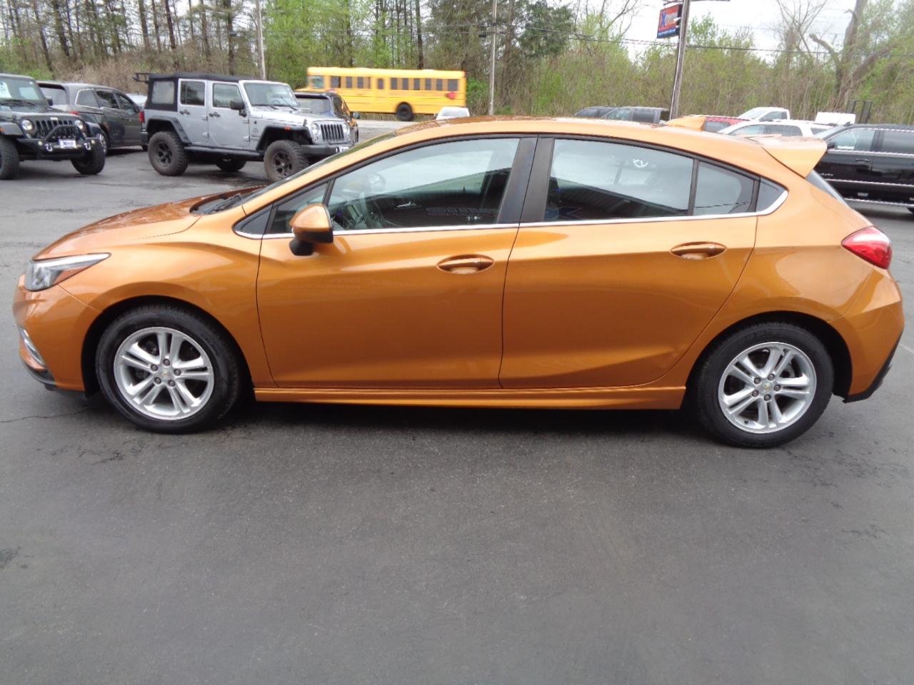 Chevrolet Cruze 4dr HB 1.4L LT w/1SD 2017