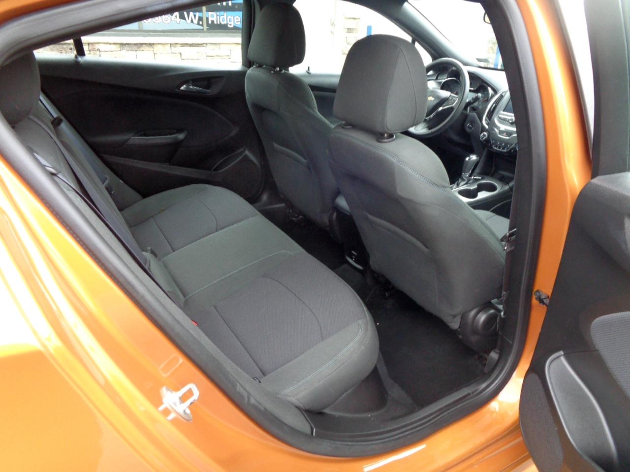 Chevrolet Cruze 4dr HB 1.4L LT w/1SD 2017