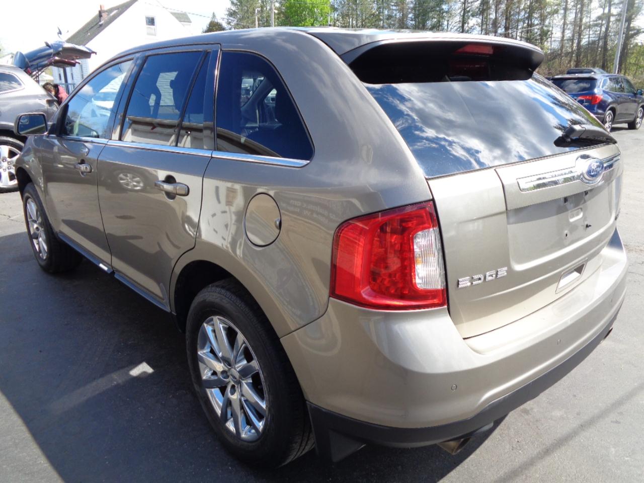 Ford Edge 4dr Limited FWD 2014