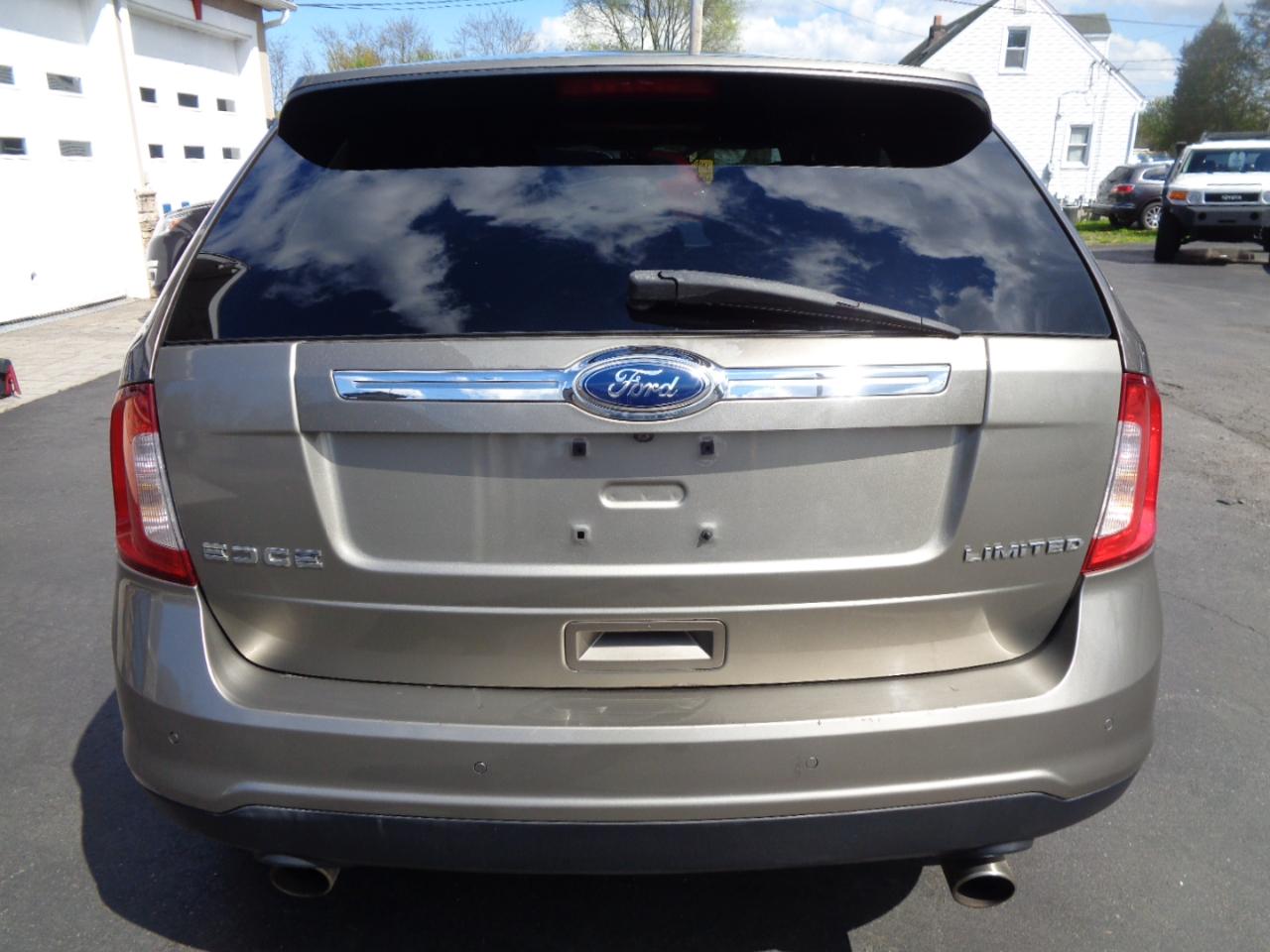 Ford Edge 4dr Limited FWD 2014