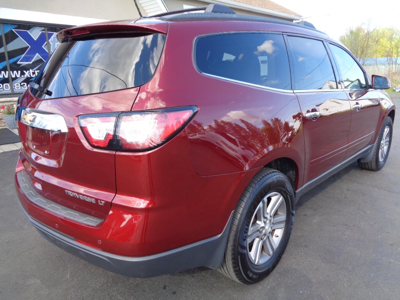 Chevrolet Traverse AWD 4dr LT w/2LT 2015