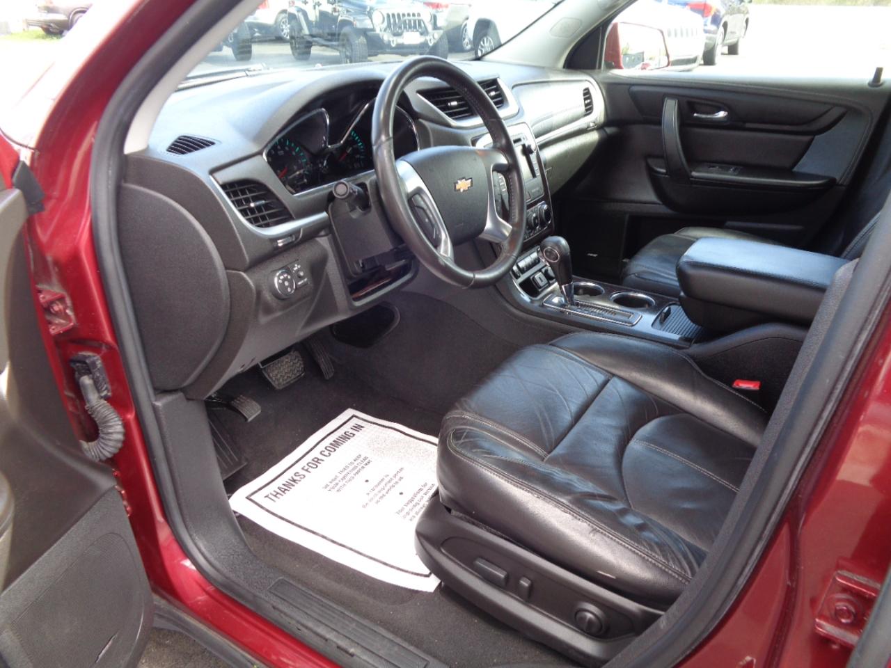 Chevrolet Traverse AWD 4dr LT w/2LT 2015