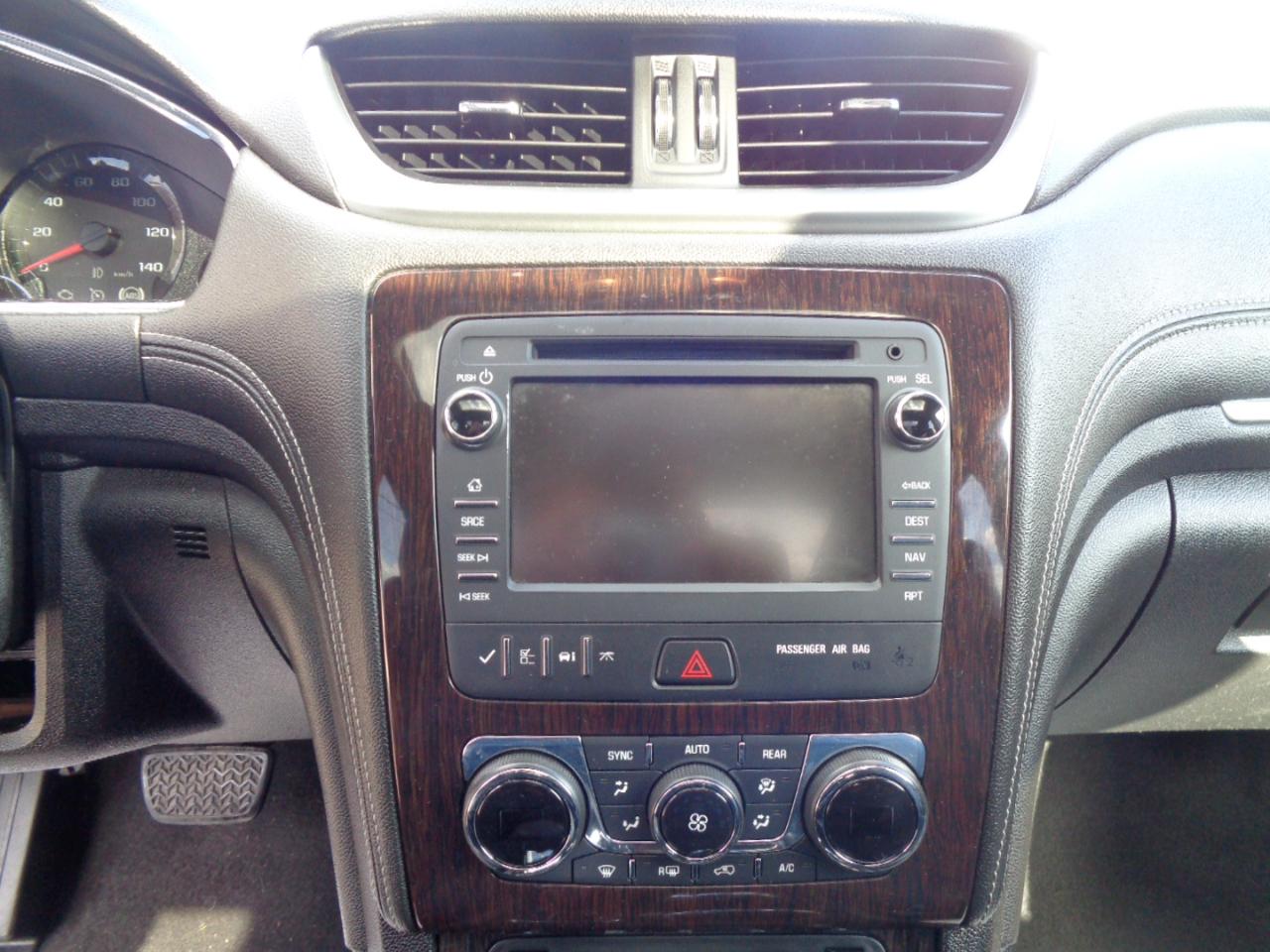 Chevrolet Traverse AWD 4dr LT w/2LT 2015