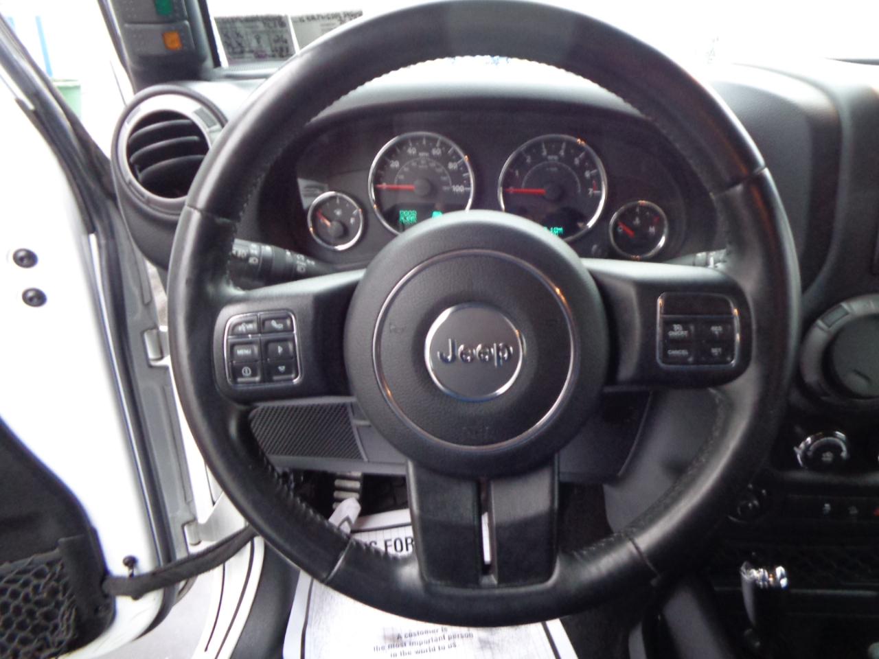 Jeep Wrangler 4WD 2dr Willys Wheeler 2015