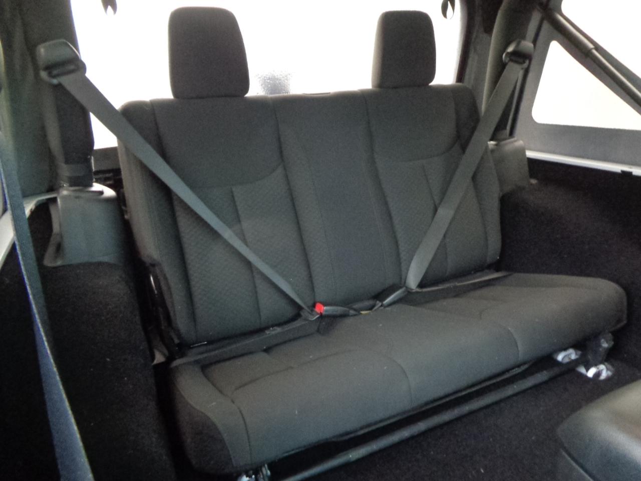 Jeep Wrangler 4WD 2dr Willys Wheeler 2015