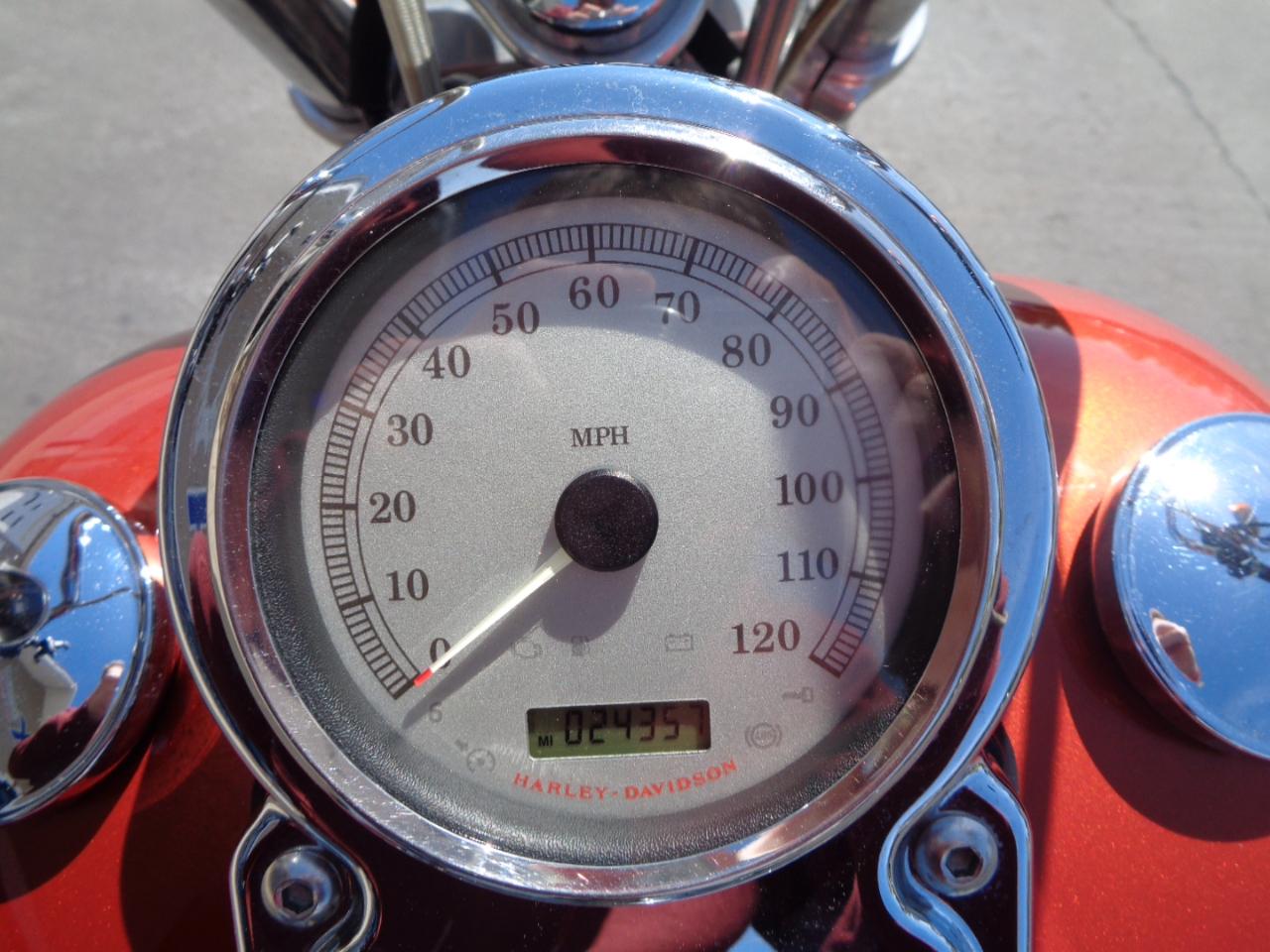 Harley-Davidson Fat Bob  2011