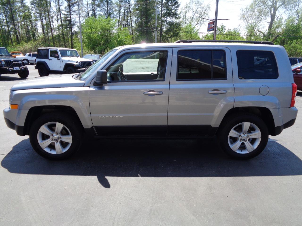 Jeep Patriot 4WD 4dr Latitude 2016