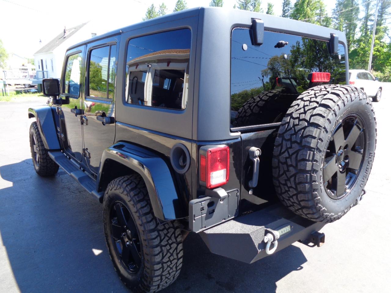 Jeep Wrangler Unlimited 4WD 4dr Sahara 2015