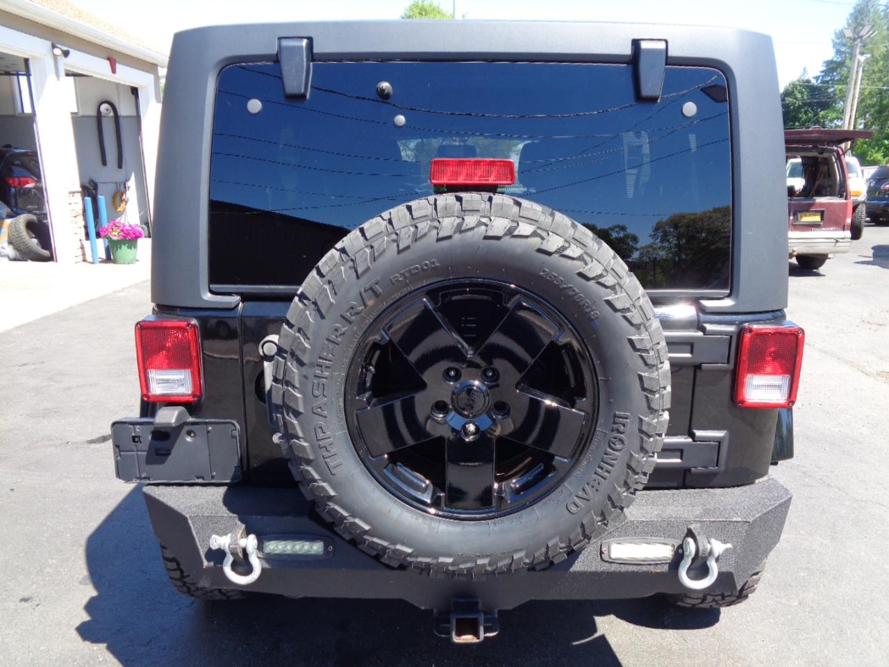 Jeep Wrangler Unlimited 4WD 4dr Sahara 2015