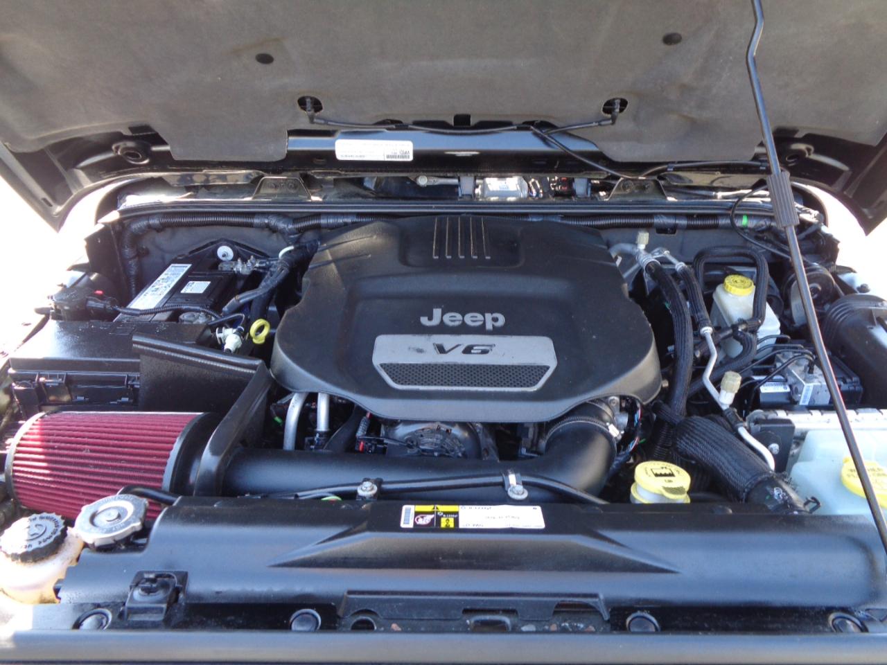 Jeep Wrangler Unlimited 4WD 4dr Sahara 2015