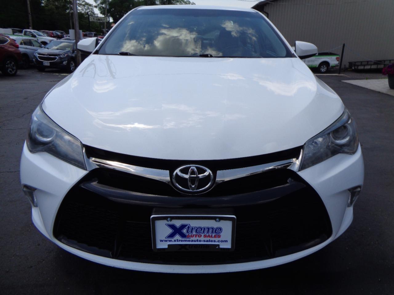 Toyota Camry XLE Auto (Natl) 2017