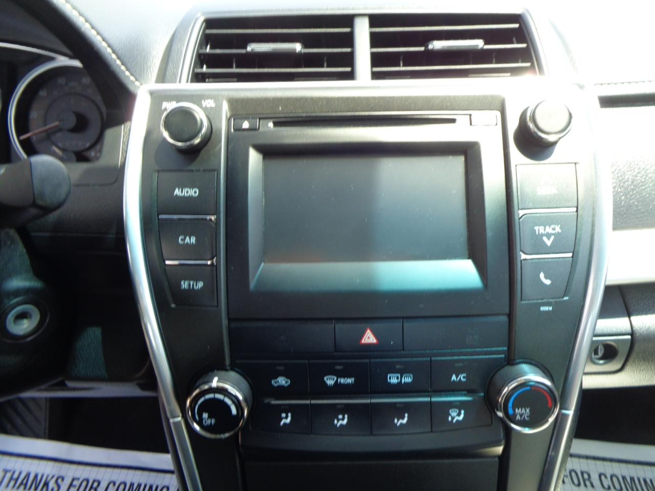 Toyota Camry XLE Auto (Natl) 2017