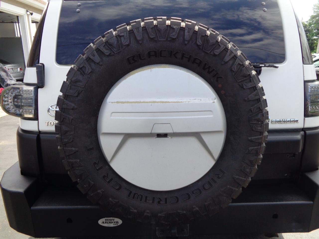 Toyota FJ Cruiser 4WD 4dr Man (Natl) 2013