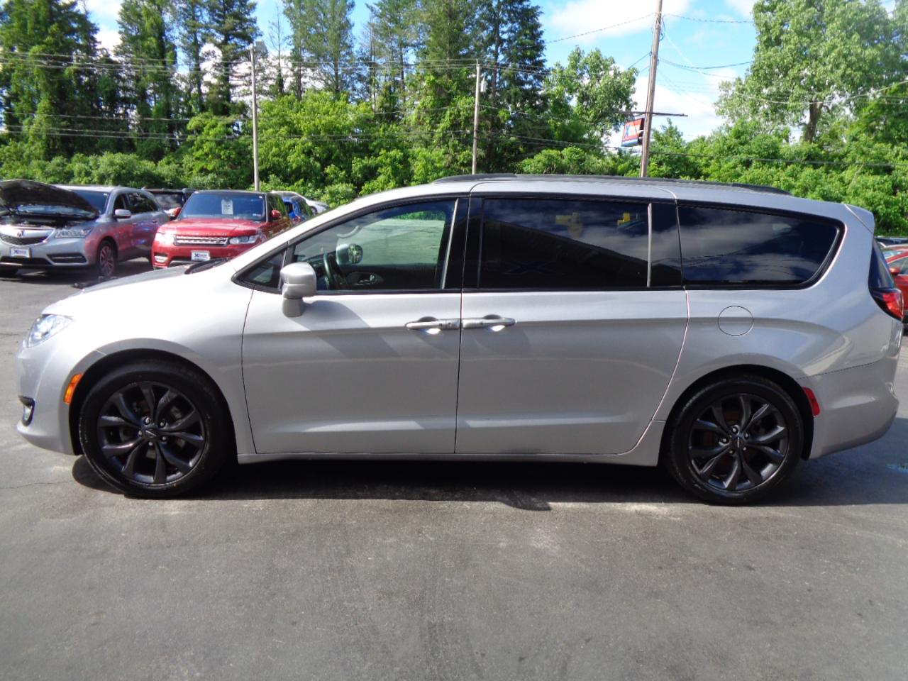 Chrysler Pacifica Touring Plus FWD 2018