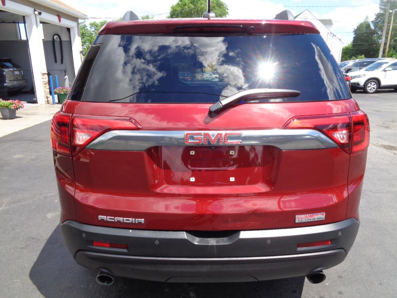 GMC Acadia AWD 4dr SLT w/SLT-1 2018