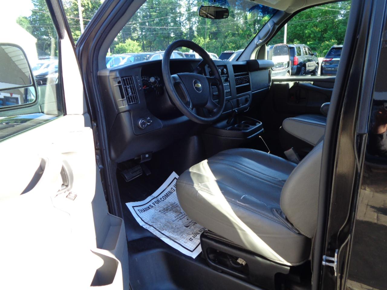 Chevrolet Express Passenger RWD 2500 135" LS 2015