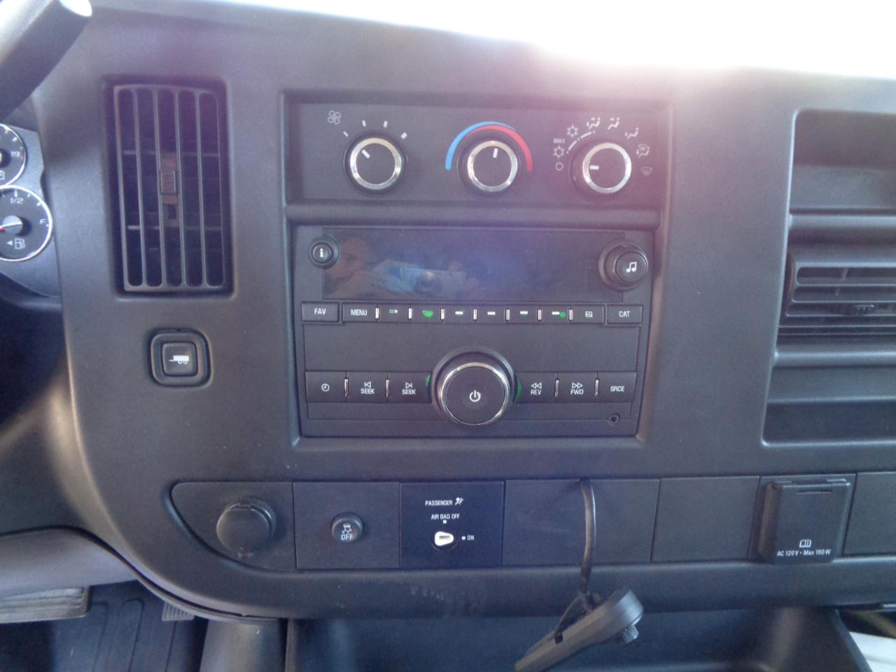 Chevrolet Express Passenger RWD 2500 135" LS 2015