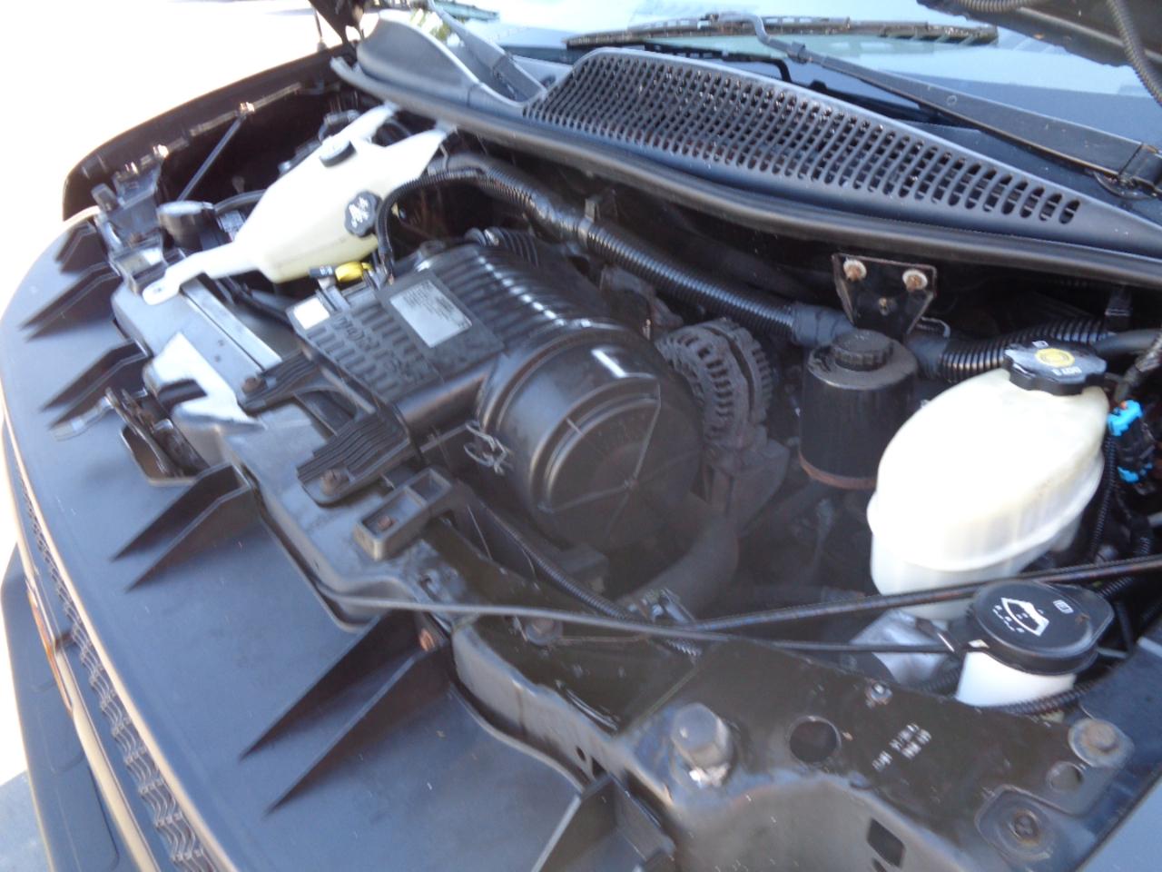 Chevrolet Express Passenger RWD 2500 135" LS 2015