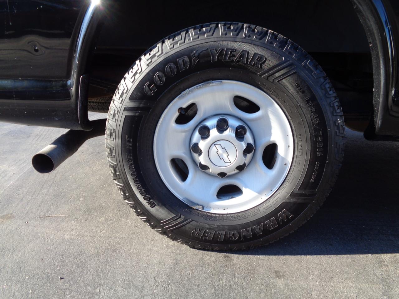 Chevrolet Express Passenger RWD 2500 135" LS 2015