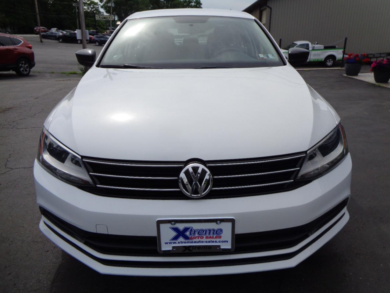 Volkswagen Jetta Sedan 4dr Auto 1.8T SE PZEV 2015