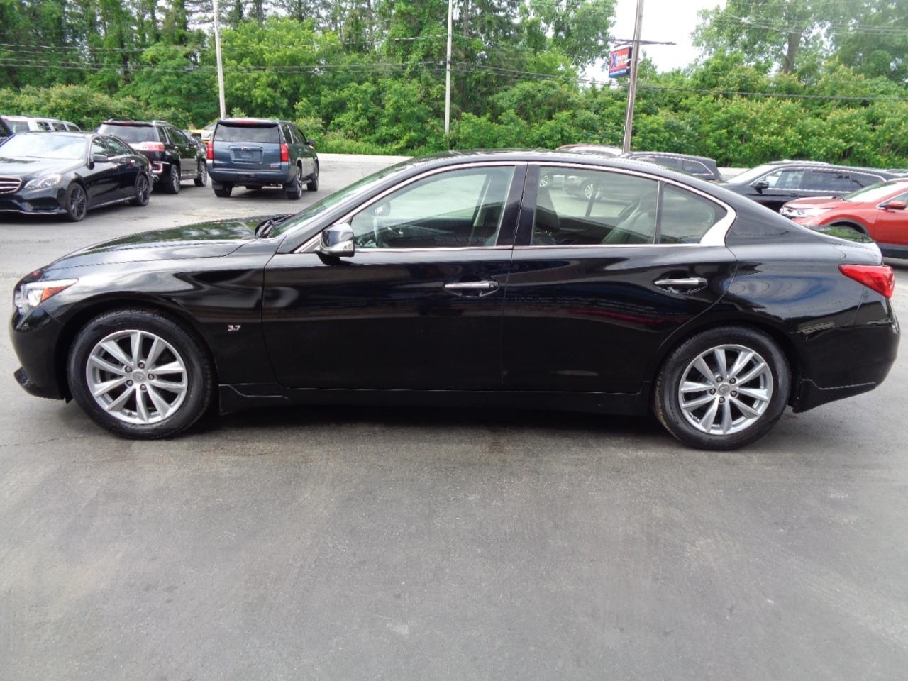 Infiniti Q50 4dr Sdn Premium AWD 2015