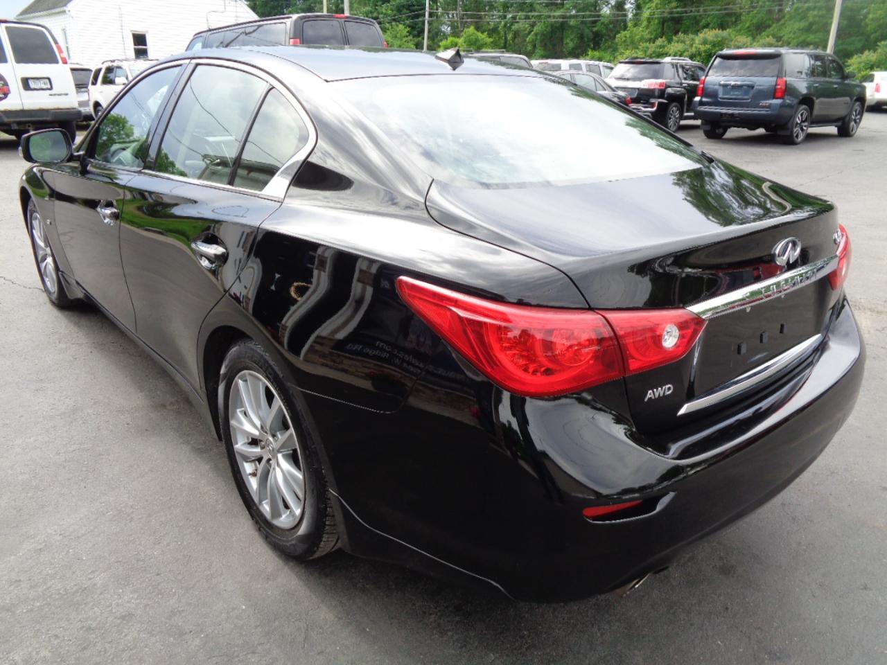 Infiniti Q50 4dr Sdn Premium AWD 2015