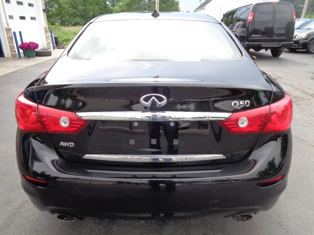 Infiniti Q50 4dr Sdn Premium AWD 2015