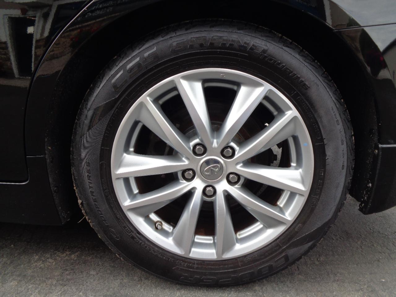 Infiniti Q50 4dr Sdn Premium AWD 2015
