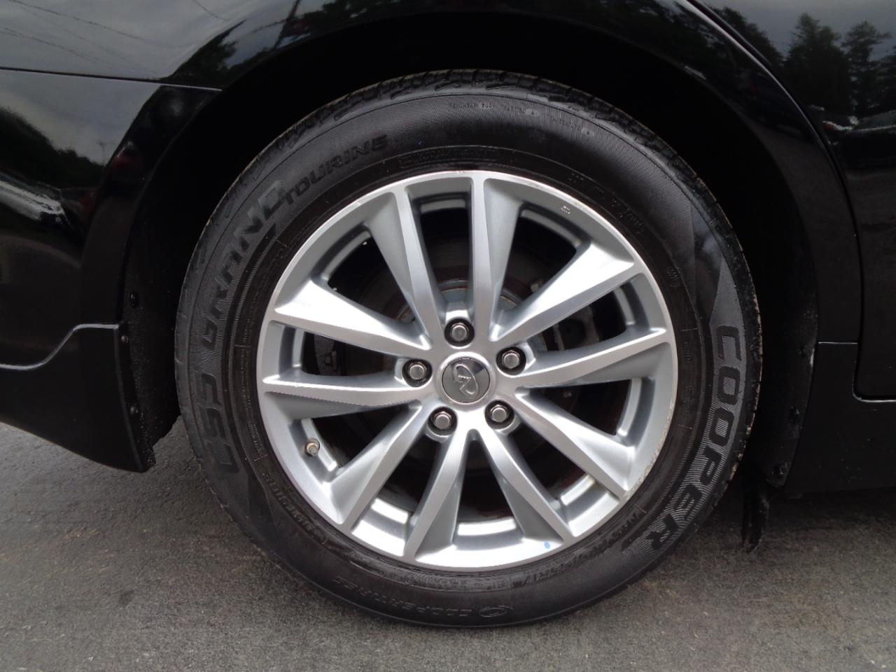 Infiniti Q50 4dr Sdn Premium AWD 2015