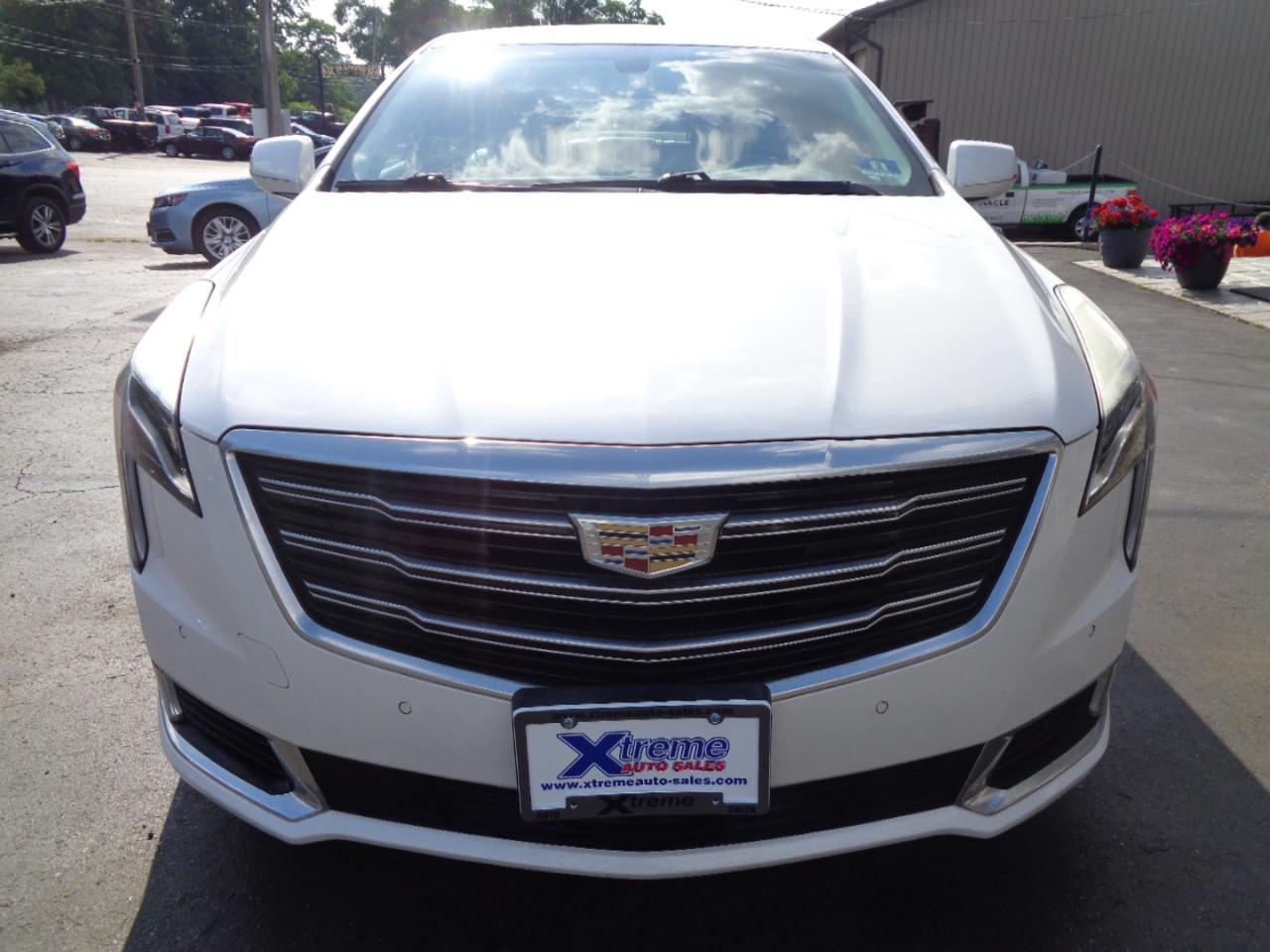 Cadillac XTS 4dr Sdn Luxury FWD 2018